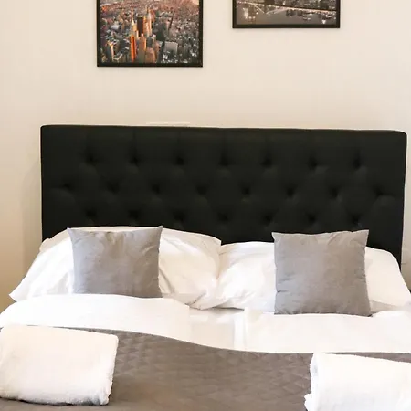 Lejlighedshotel Rose And Prag